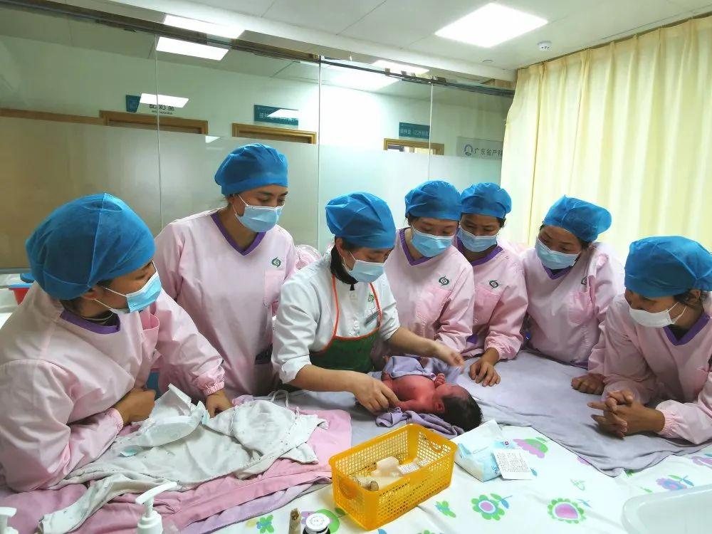 双牌县妇婴监护型护送
